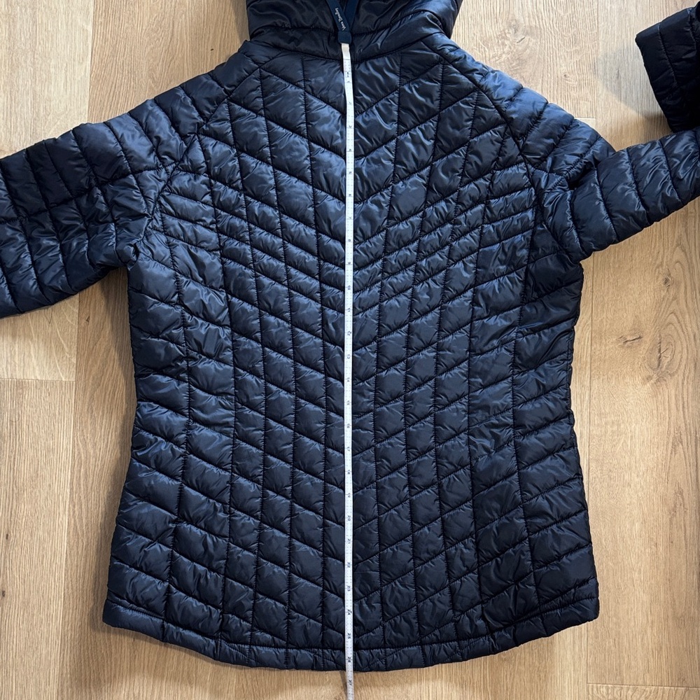 Lands' End Women's Navy Primaloft Puffer Jacket - Picture 4 of 8